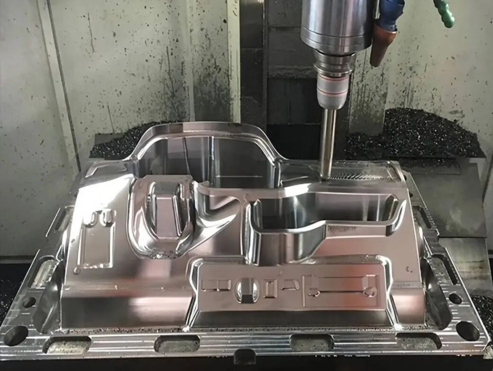 Design Principles of Parting Surfaces in Molds